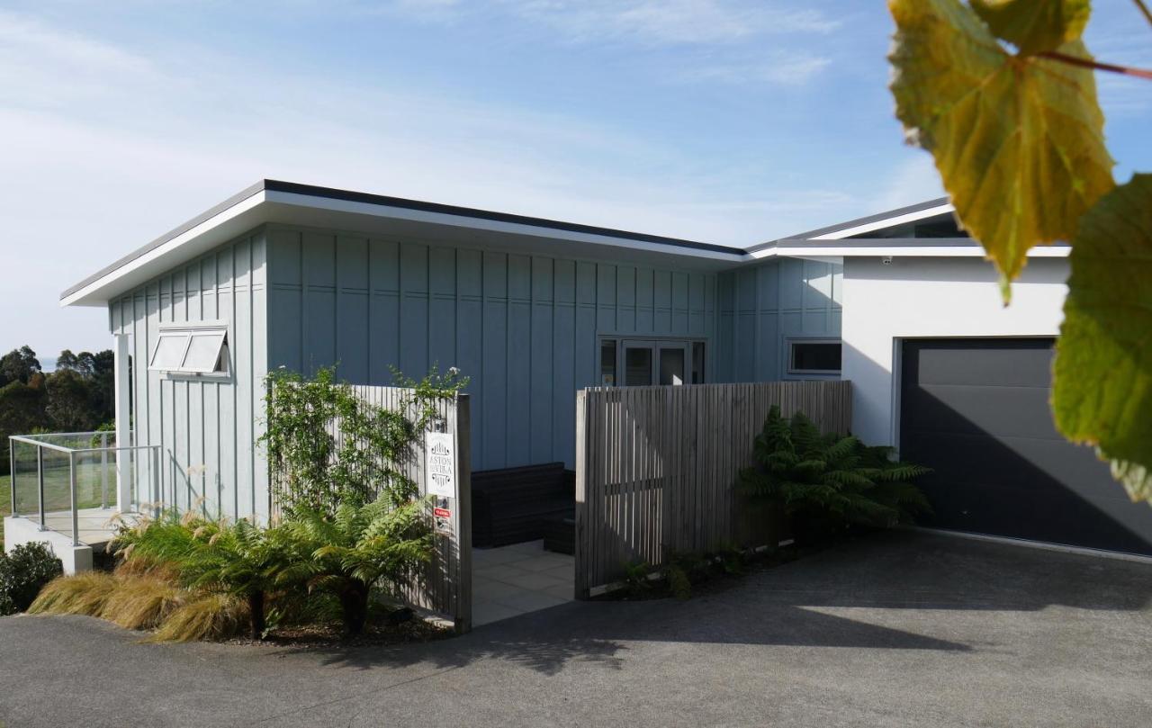 Aston Road Villa Bed & Breakfast Waikanae Εξωτερικό φωτογραφία