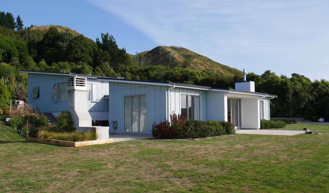 Aston Road Villa Bed & Breakfast Waikanae Εξωτερικό φωτογραφία