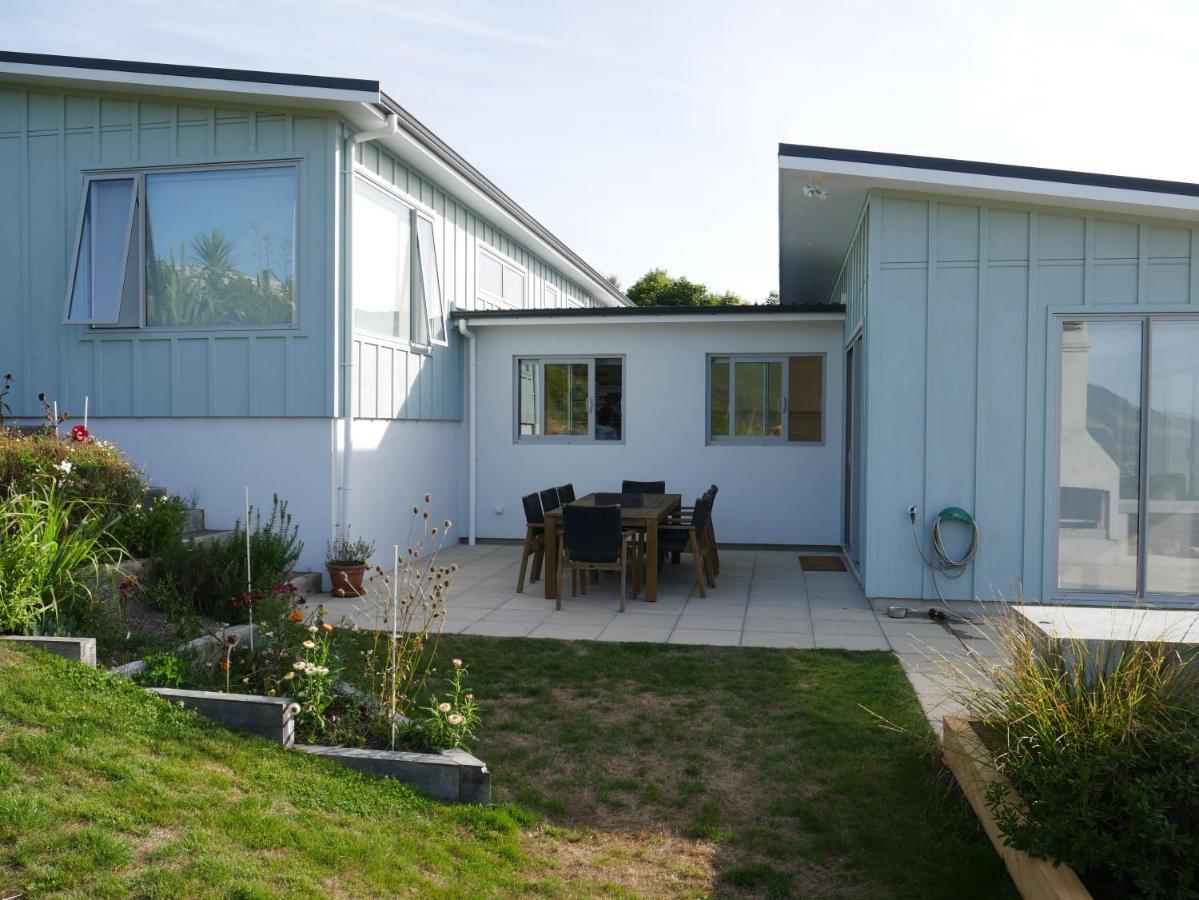 Aston Road Villa Bed & Breakfast Waikanae Εξωτερικό φωτογραφία